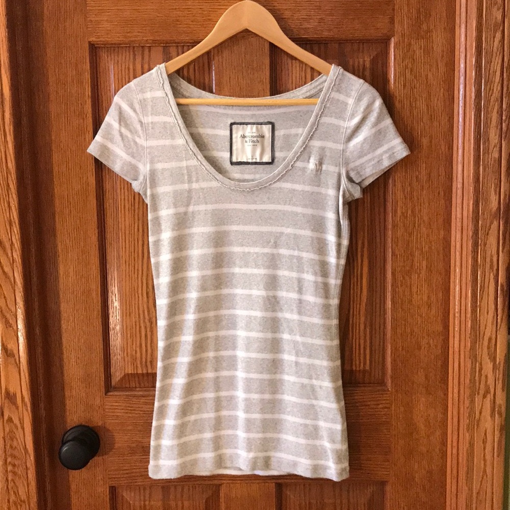 Abercrombie & Fitch Logo T-shirt - Size L